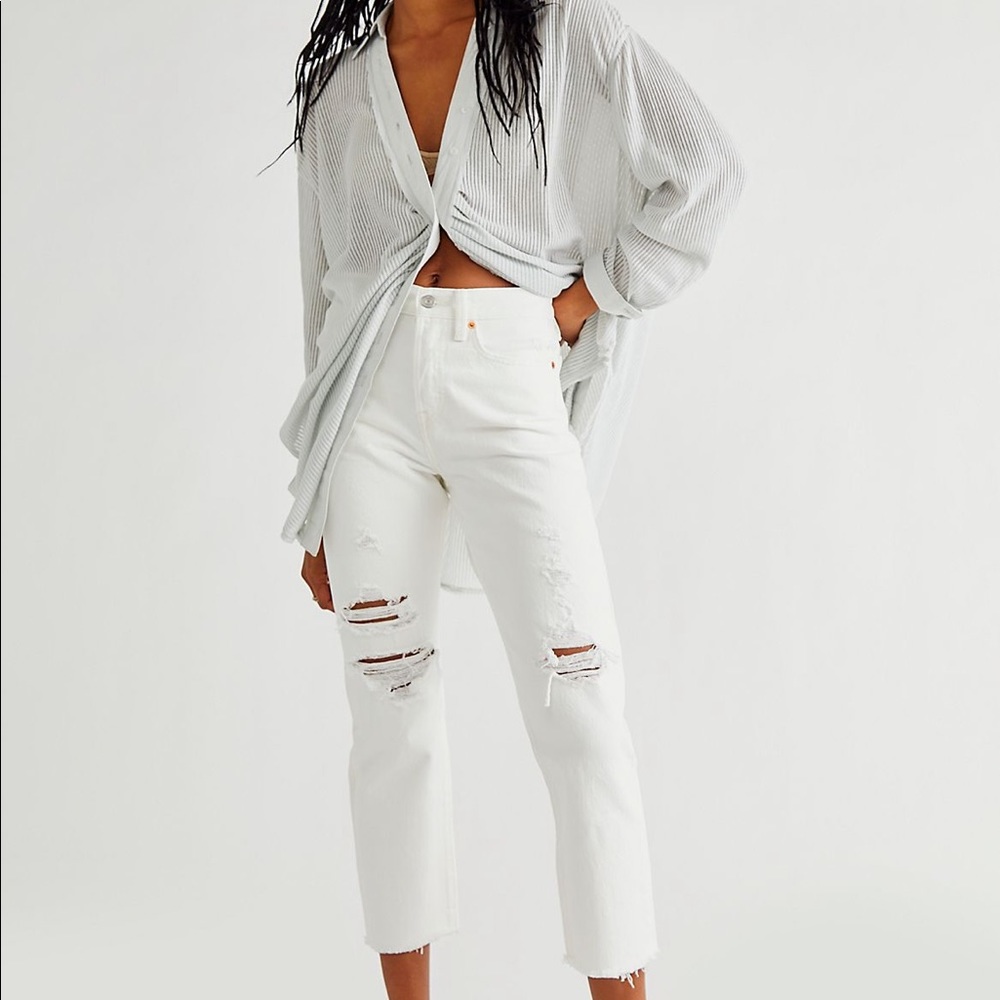 Levi’s Wedgie Straight Jeans in White, Size 29 - Worn Once